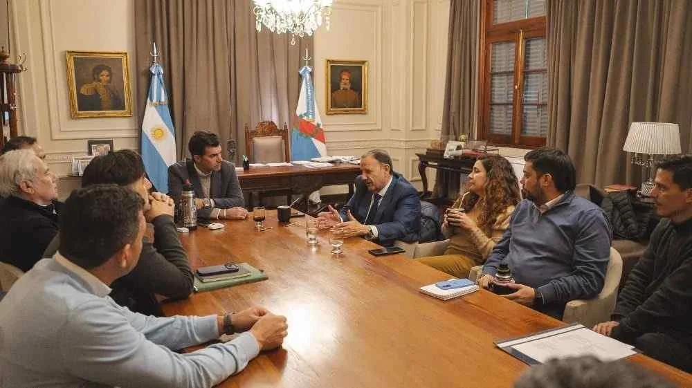 QUINTELA SE REUNIÓ CON URTUBEY Y TROTTA