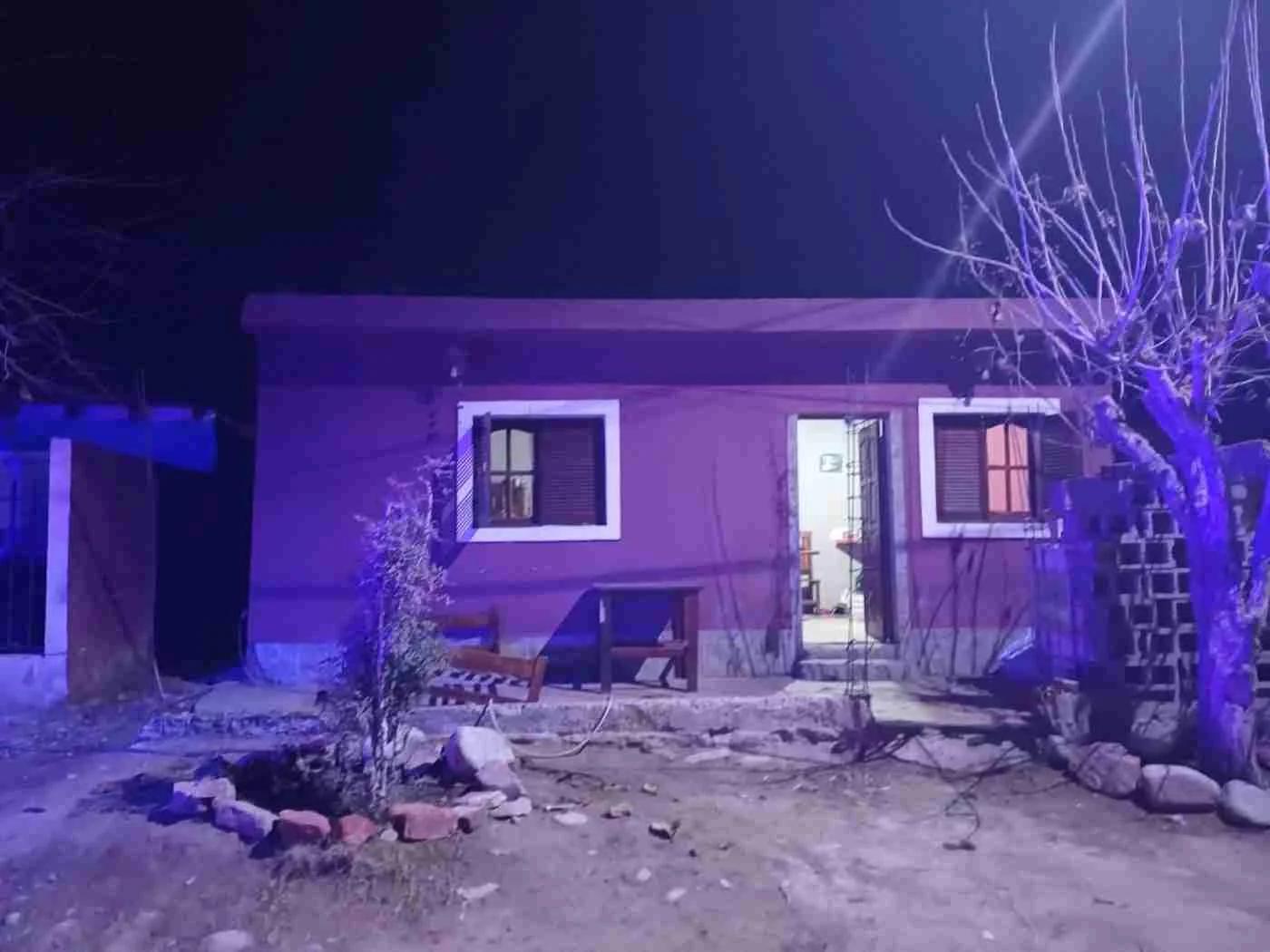 BUSCAN A HOMBRE QUE ATACÓ A SU MADRE Y CUÑADA