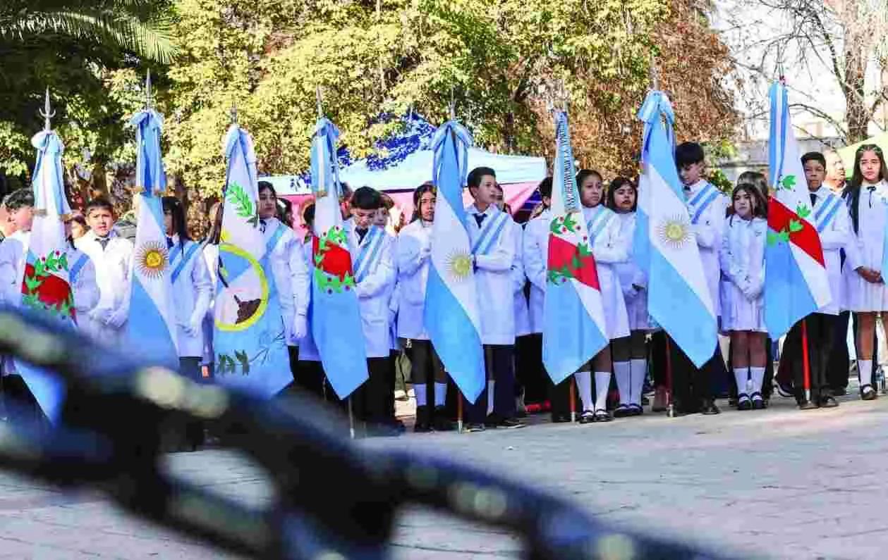 La comunidad celebra el 9 de Julio reafirmando la identidad nacional