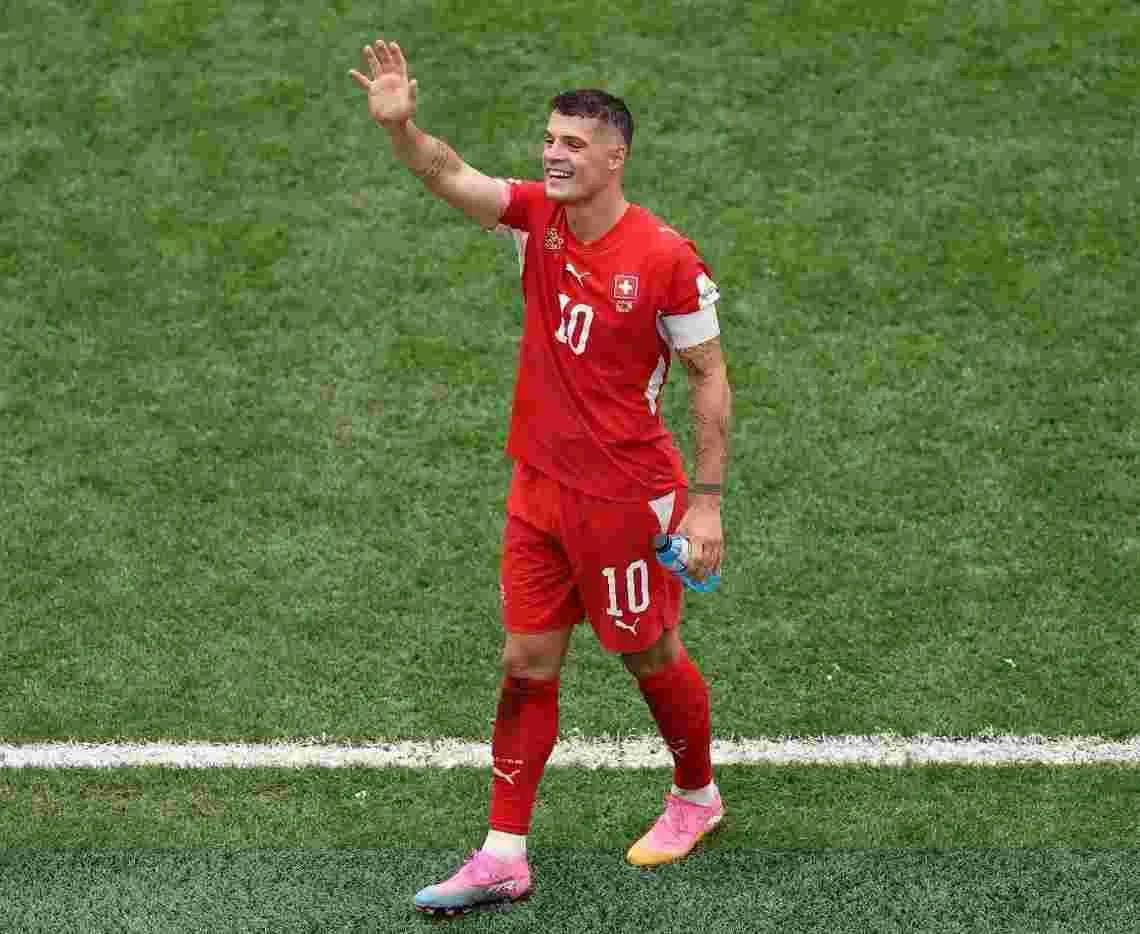 XHAKA: UN PRIVILEGIO JUGAR CONTRA MESSI