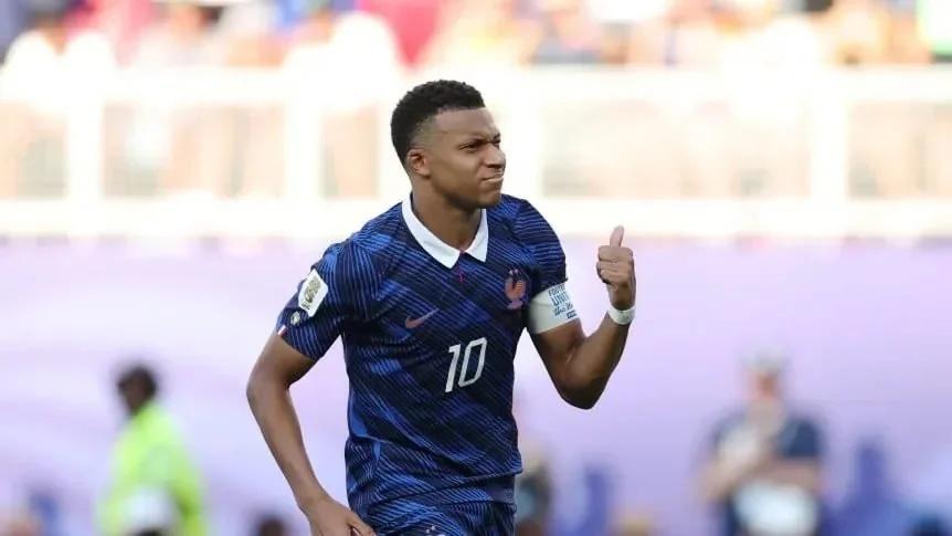 Francia avanza a cuartos tras eliminar a Paraguay