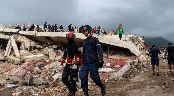 DUELLO NACIONAL EN VENEZUELA POR LAS VÍCTIMAS DE TERREMOTOS