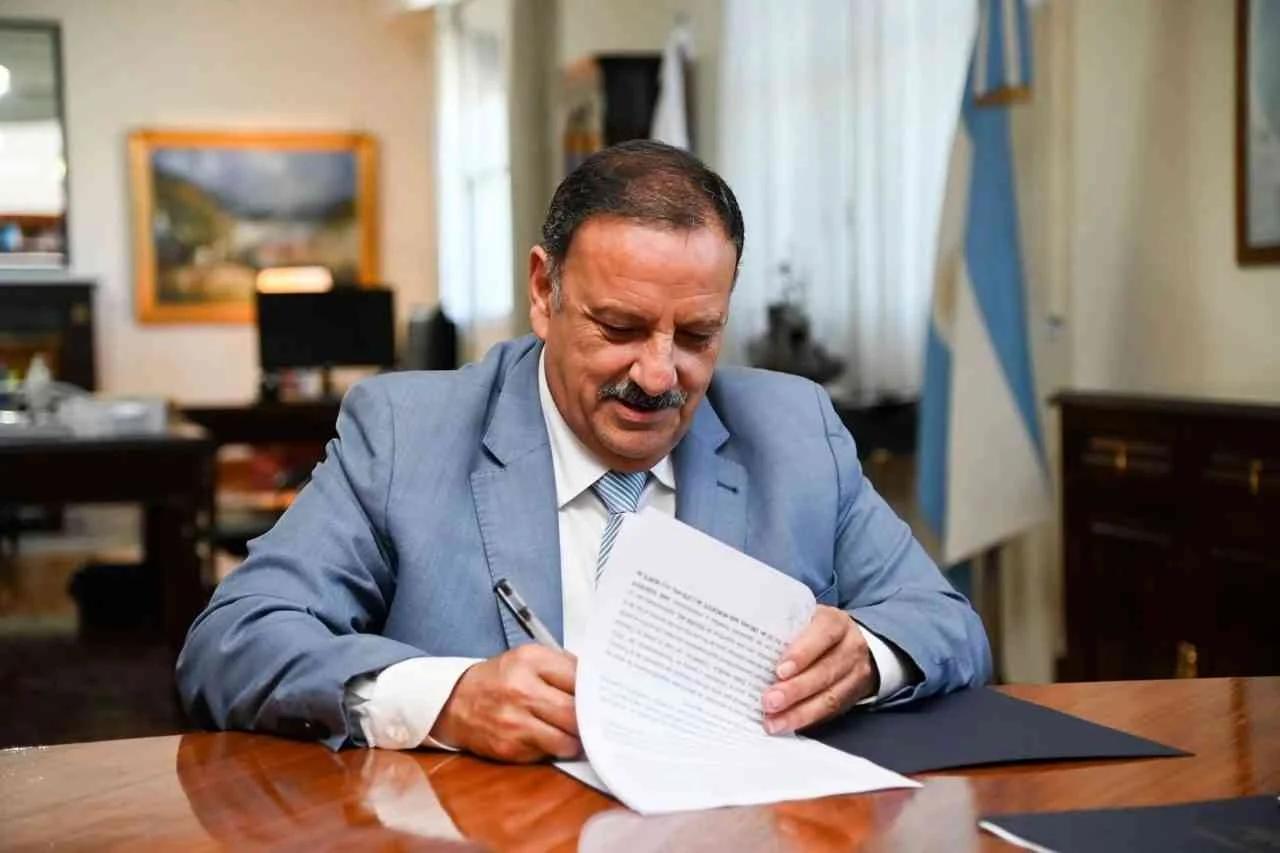 Quintela promulga ley que apoya el reclamo territorial de La Rioja
