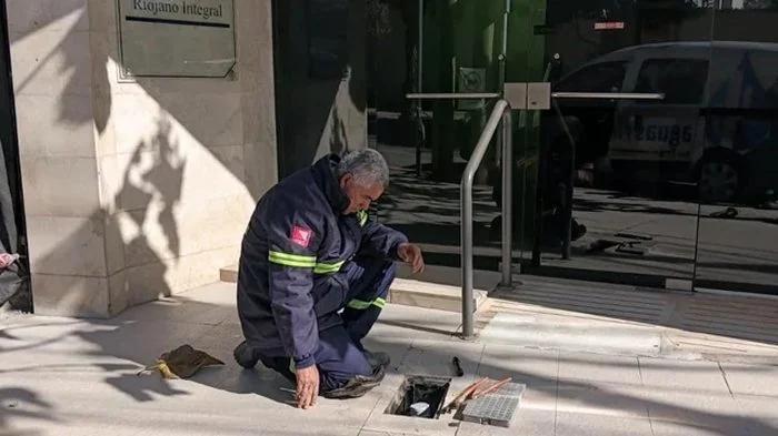 Aguas Riojanas instala 500 medidores domiciliarios en La Rioja