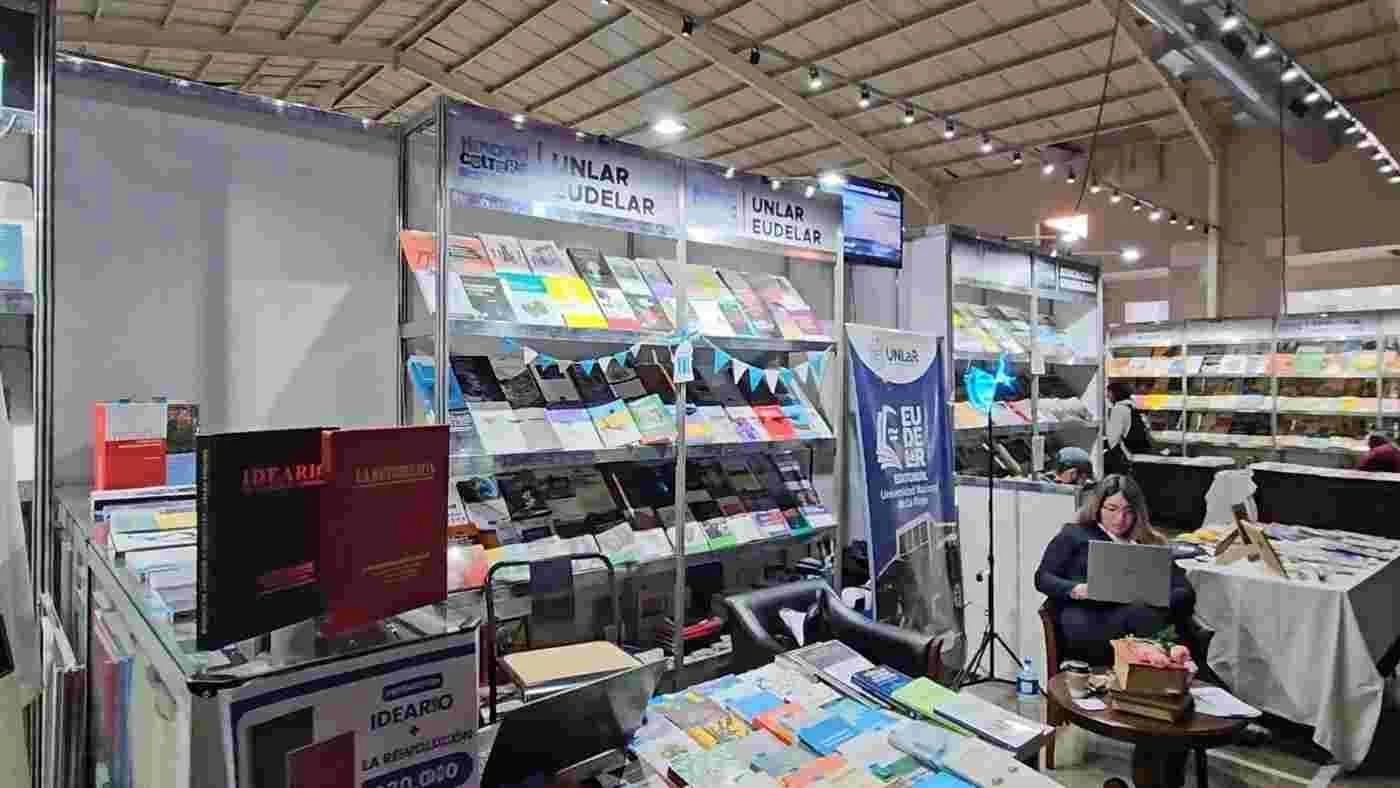 Hologramas en la Feria del Libro de La Rioja