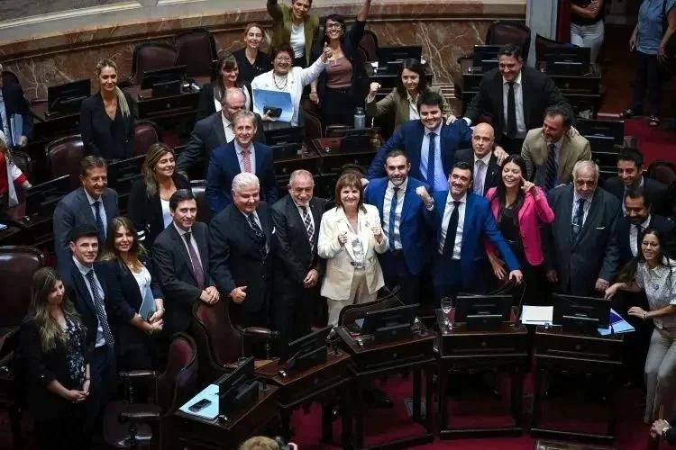 CONGRESO APRUEBA CINCO LEYES CLAVE Y AVANZA EN AGENDA 2026