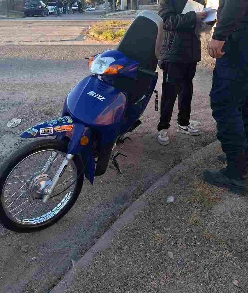 JOVEN DE 17 AÑOS DETENIDO POR CONDUCIR SIN DOCUMENTACIÓN