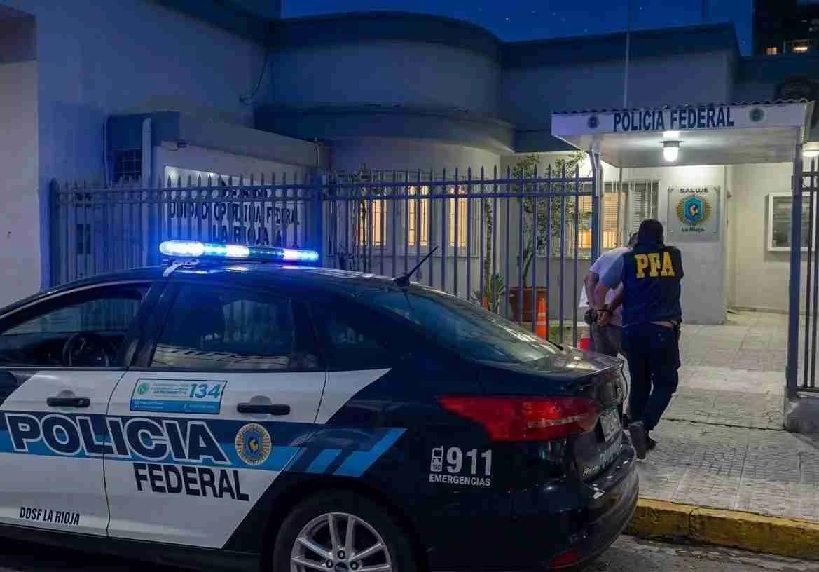 DETENIDO POR PRESUNTO TRÁFICO DE DROGAS EN LA CAPITAL RIOJANA