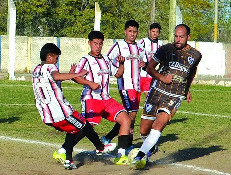 SAN FRANCISCO E INDEPENDIENTE A CUARTOS DE FINAL