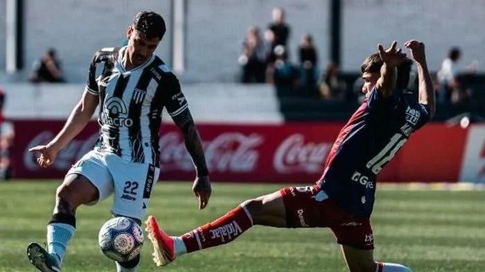 Gimnasia de Mendoza se impone 2-0 a Unión gracias al doblete de Módica