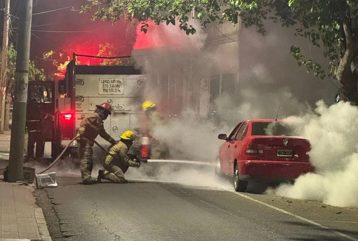 Incendio vehicular en la zona Centro