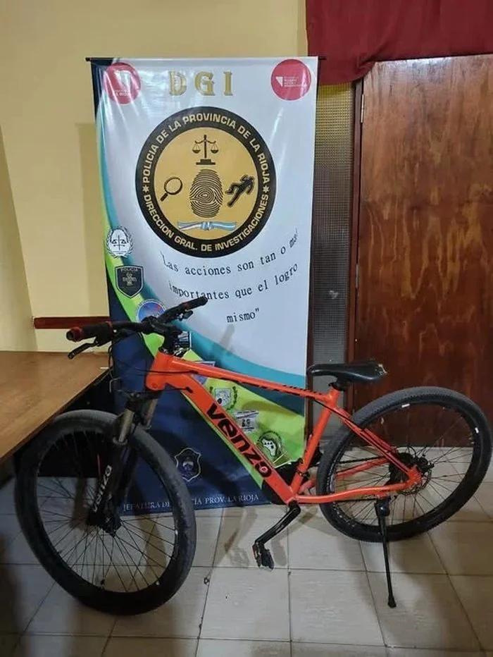 Recuperaron una bicicleta y dos celulares robados en la Capital