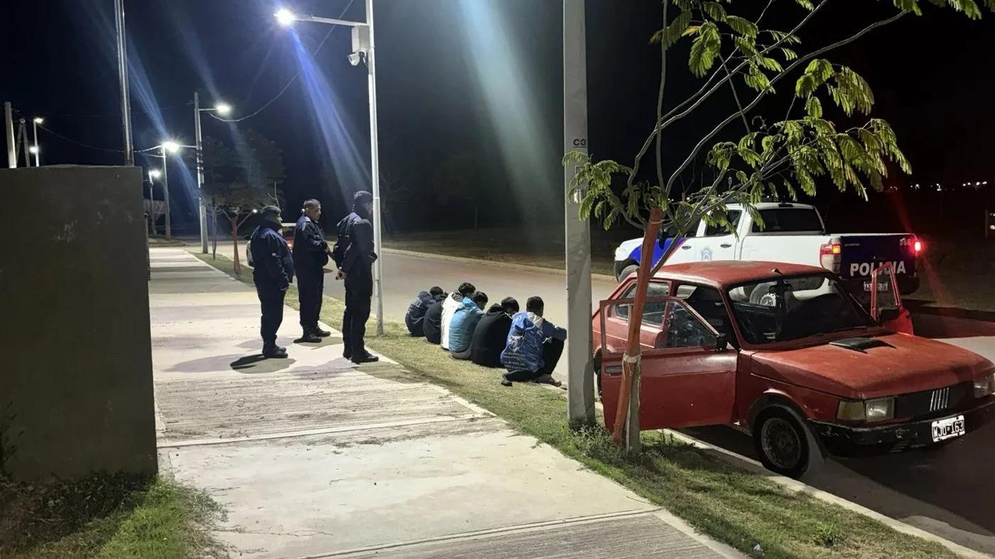 Detenidos tras ser sorprendidos con drogas y agredir a la policía