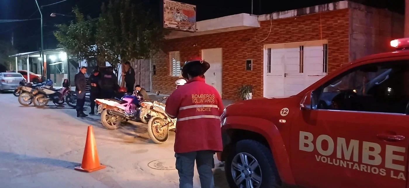 Dos motociclistas heridos tras un choque en el barrio Argentino