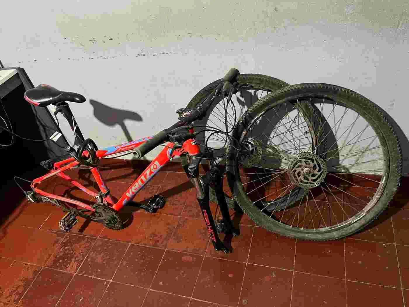 RECUPERAN BICICLETA ROBADA EN LOS NARANJOS