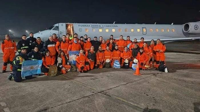 BRIGADISTAS ARGENTINOS VIAJAN A VENEZUELA POR SISMOS