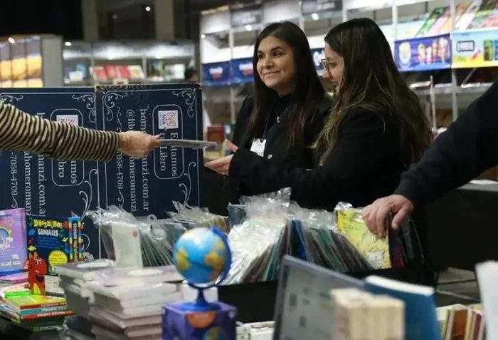 Agenda completa de actividades para el martes 7 en la XXIII Feria del Libro
