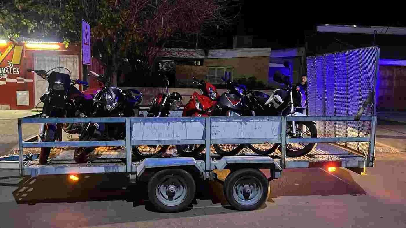 SEIS MOTOCICLETAS SECUESTRADAS EN OPERATIVO NOCTURNO
