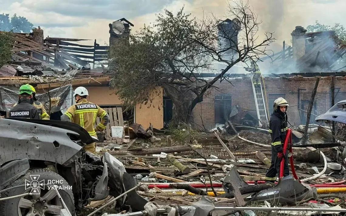 NUEVOS BOMBARDEOS EN UCRANIA DEJAN 14 MUERTOS