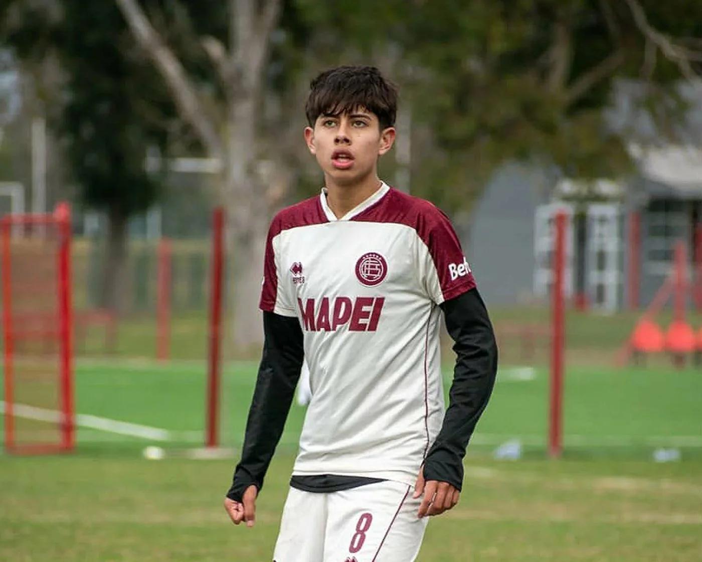 TRES JÓVENES FUTBOLISTAS DE CHILECITO BRILLAN EN EL FÚTBOL NACIONAL
