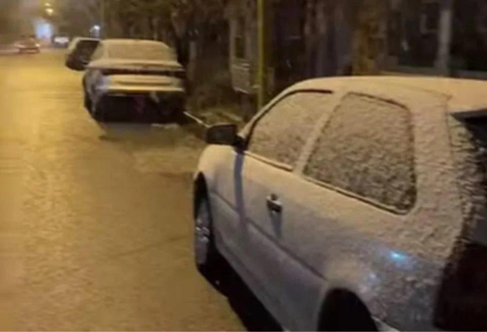 FUERTES NEVADAS CUBREN VARIAS REGIONES DE ARGENTINA