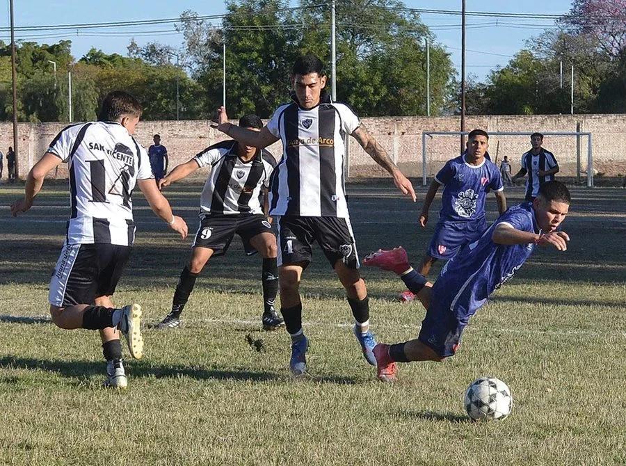 Independiente y San Vicente igualaron en un partidazo