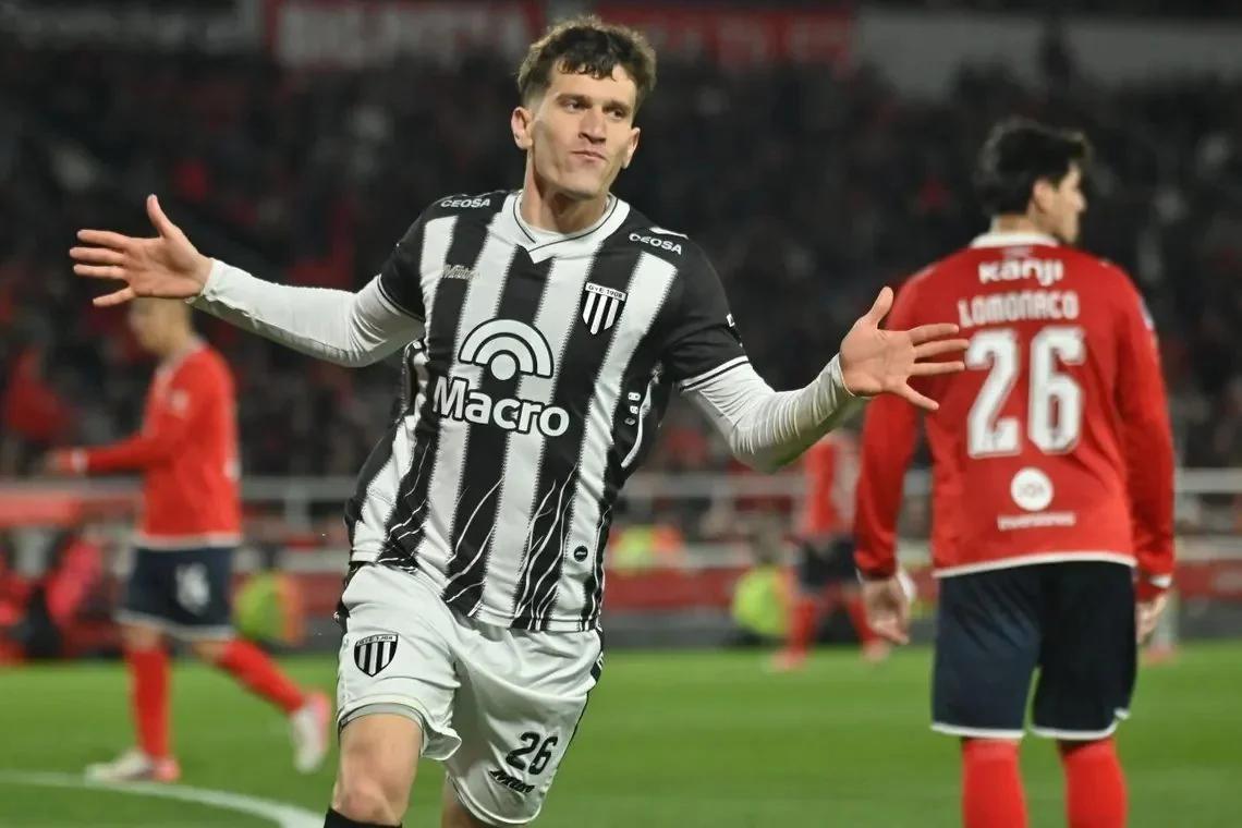 Independiente fue goleado por Gimnasia de Mendoza y estallaron los hincha