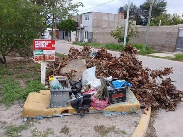 Proponen multas de hasta 1,5 millones por tirar basura en la Capital