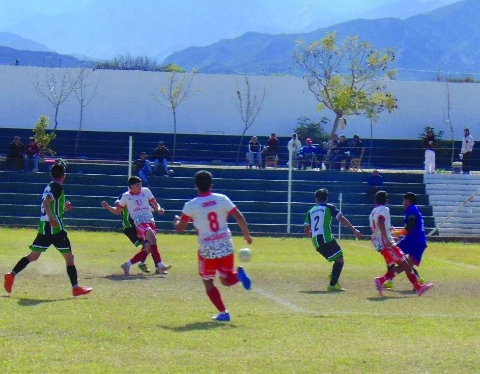 Fútbol de Chilecito: Unión venció a Los Chuyos y busca meterse en la Liguilla